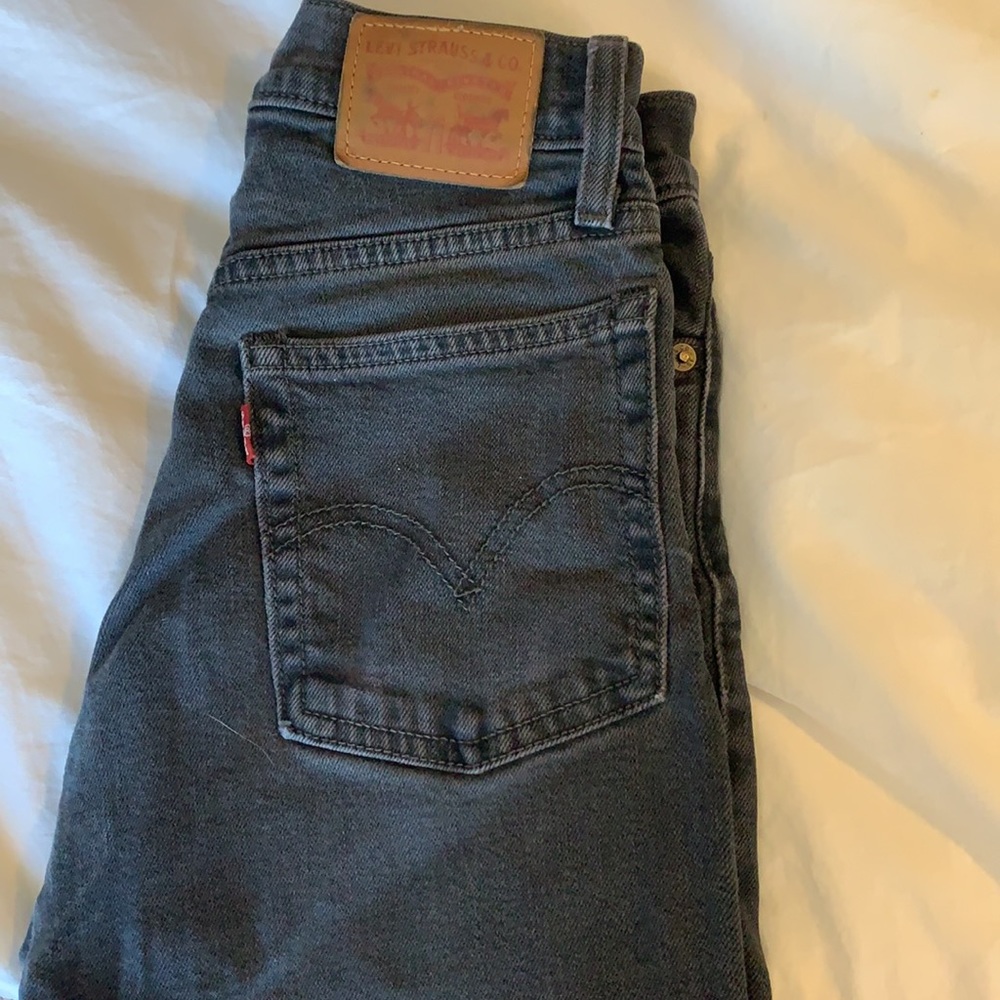 LEVI’S Vintage Wedgie Size 24/26 Raw Hem